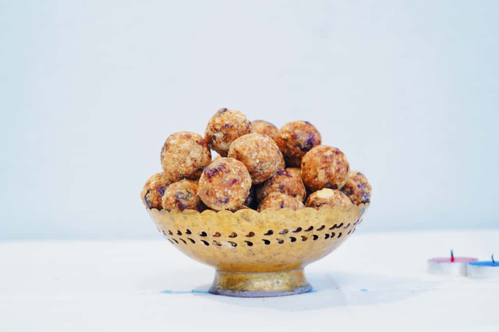 Oats Cashew Laddu